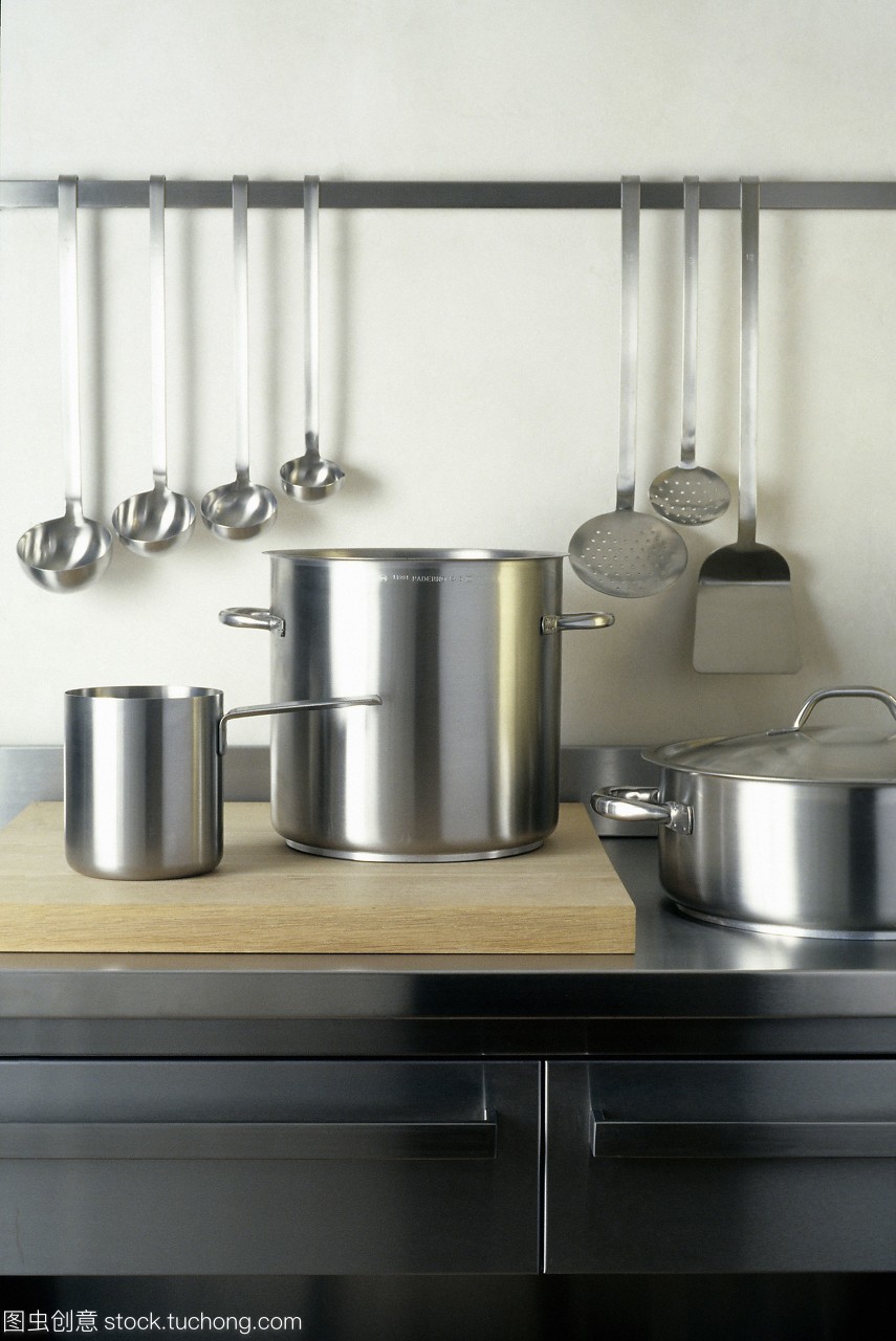 厨房用具全览 从烹饪到清洁的必备工具